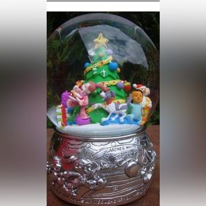 2022 Limited Edition Snowglobe from Gardner White